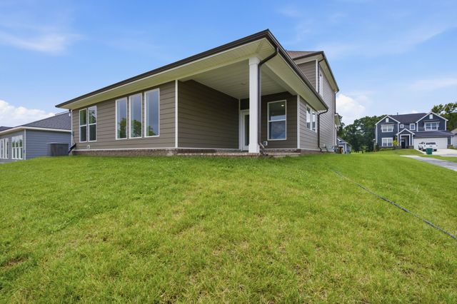 1096 Callaway Drive, Lebanon, TN 37087