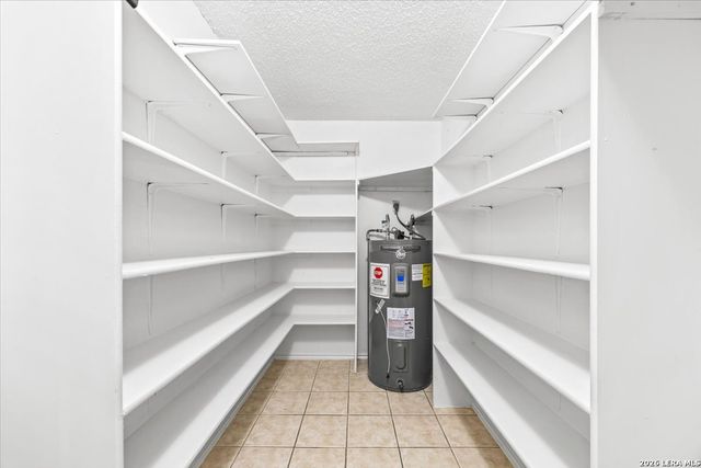 9206 Dancove Dr, San Antonio, TX 78250