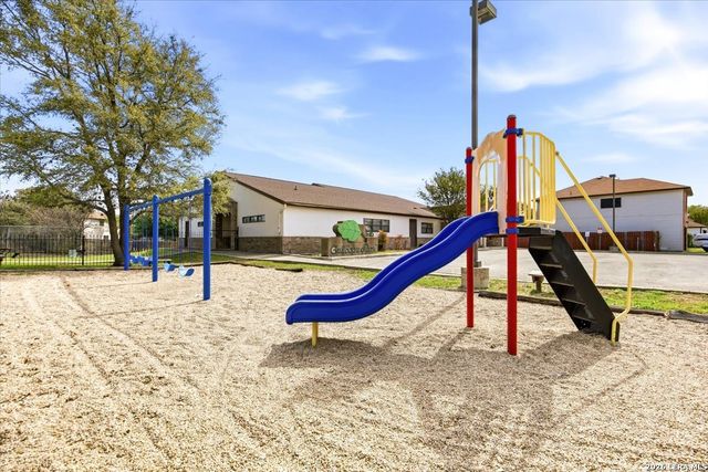 9206 Dancove Dr, San Antonio, TX 78250