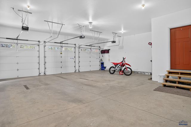 13504 FRONTIER LOOP, Piedmont, SD 57769