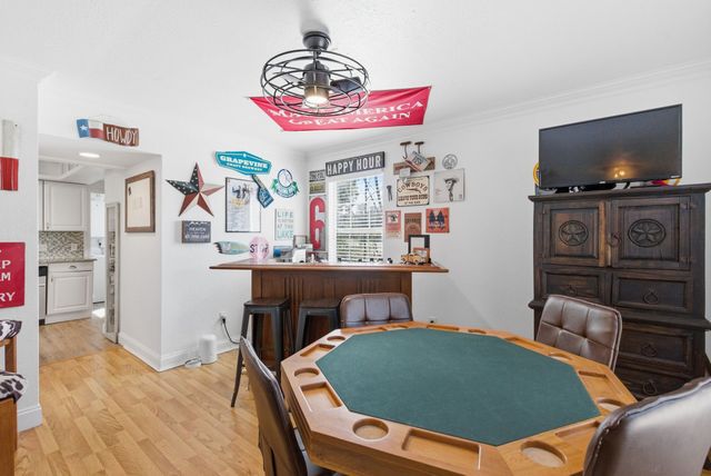 1205 Comanche Cove Drive, Granbury, TX 76048