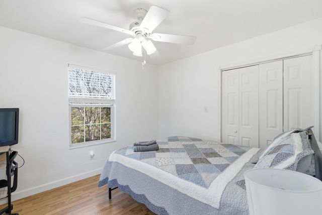 1205 Comanche Cove Drive, Granbury, TX 76048