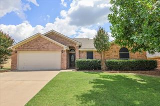 628 Dover Heights Trail, Mansfield, TX 76063