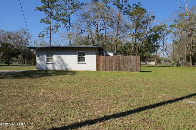1717 LINDSEY Road, Jacksonville, FL 32221