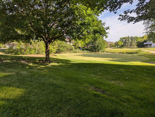 39811 N Long Drive 2, Antioch, IL 60002