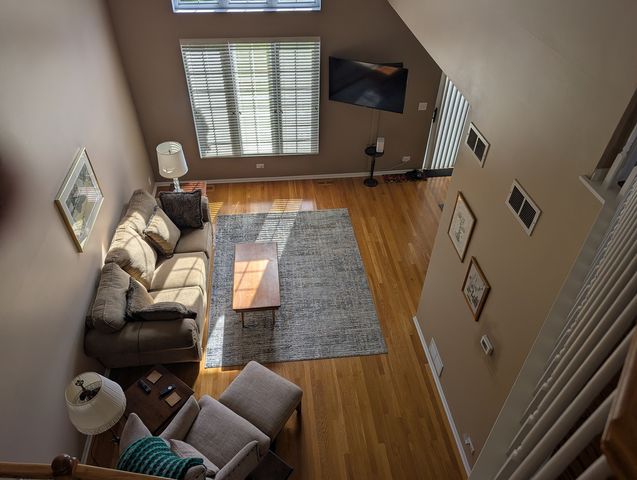 39811 N Long Drive 2, Antioch, IL 60002