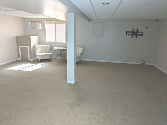 39811 N Long Drive 2, Antioch, IL 60002