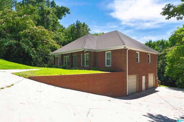 135 KINGSLEY ROAD, Alabaster, AL 35007