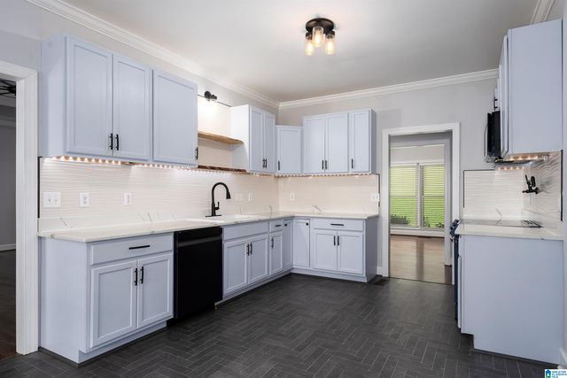135 KINGSLEY ROAD, Alabaster, AL 35007