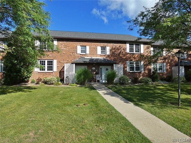 19 Crownview, Hamburg, NY 14075