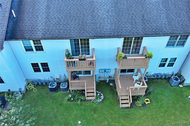 19 Crownview, Hamburg, NY 14075