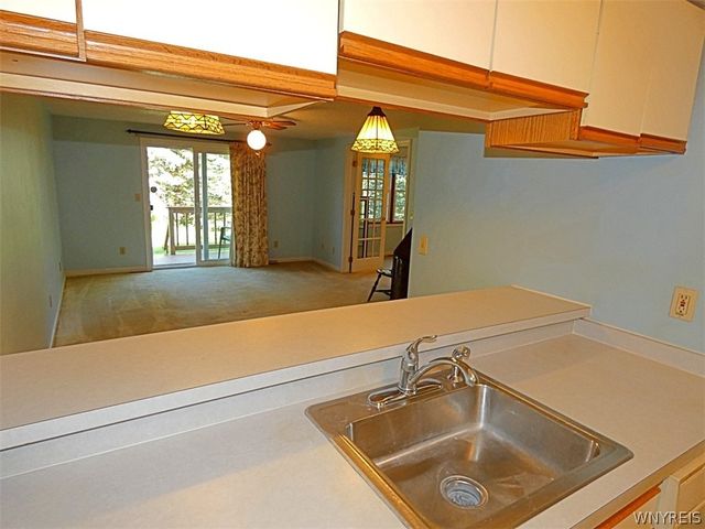 19 Crownview, Hamburg, NY 14075