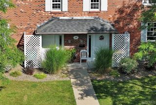 19 Crownview, Hamburg, NY 14075