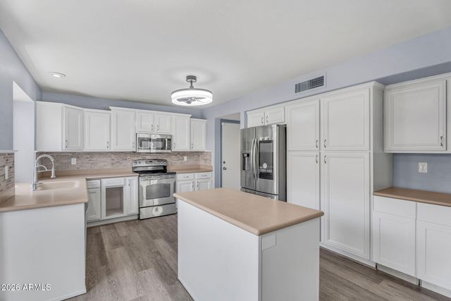 1575 S PENNINGTON Drive, Chandler, AZ 85286