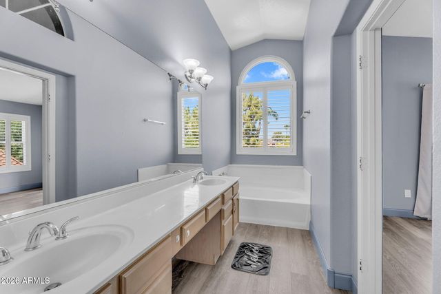 1575 S PENNINGTON Drive, Chandler, AZ 85286