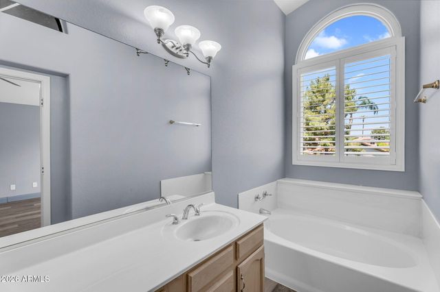1575 S PENNINGTON Drive, Chandler, AZ 85286