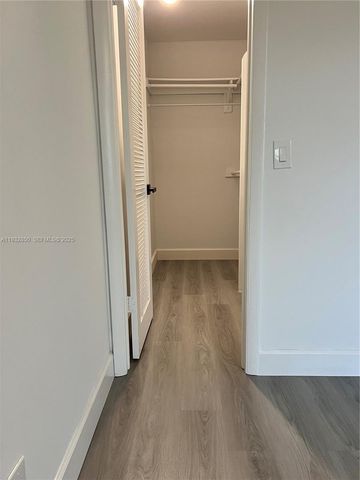 521 Normandy K 521, Delray Beach, FL 33484