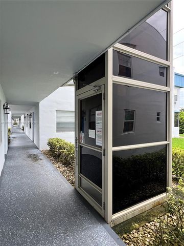 521 Normandy K 521, Delray Beach, FL 33484