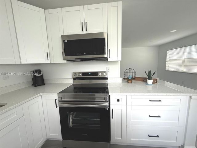 521 Normandy K 521, Delray Beach, FL 33484