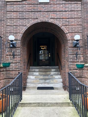 1101 W PRATT Boulevard 1W, Chicago, IL 60626