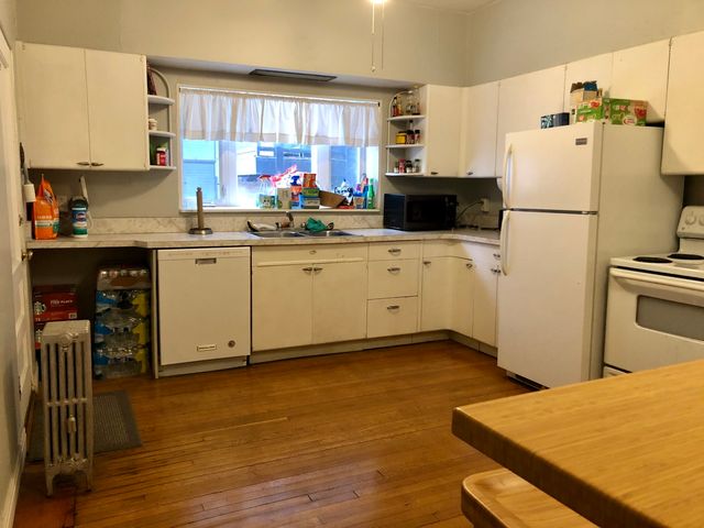 1101 W PRATT Boulevard 1W, Chicago, IL 60626