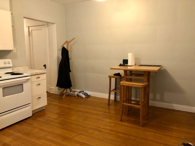 1101 W PRATT Boulevard 1W, Chicago, IL 60626