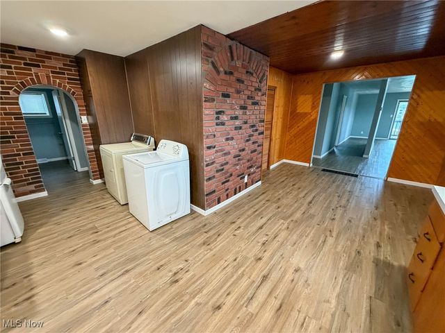 906 May Street, East Liverpool, OH 43920