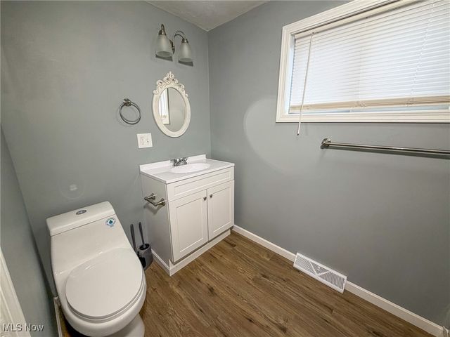 906 May Street, East Liverpool, OH 43920