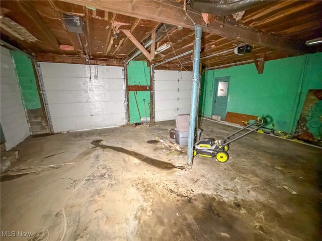 906 May Street, East Liverpool, OH 43920