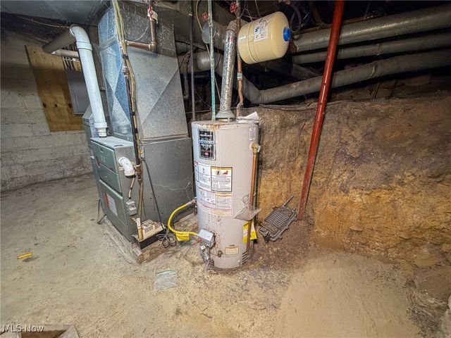 906 May Street, East Liverpool, OH 43920