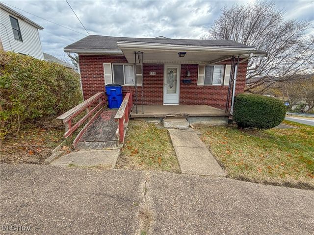 906 May Street, East Liverpool, OH 43920