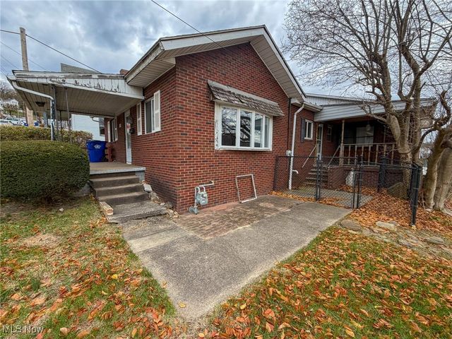 906 May Street, East Liverpool, OH 43920