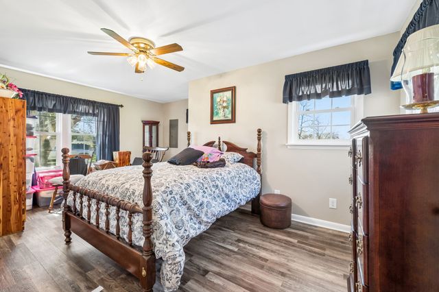 2992 Emery Rd, Murfreesboro, TN 37130