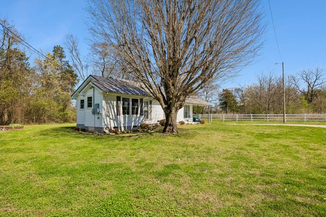 2992 Emery Rd, Murfreesboro, TN 37130