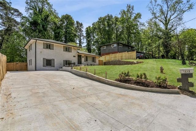 1888 La Mesa, Decatur, GA 30032