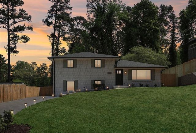 1888 La Mesa, Decatur, GA 30032