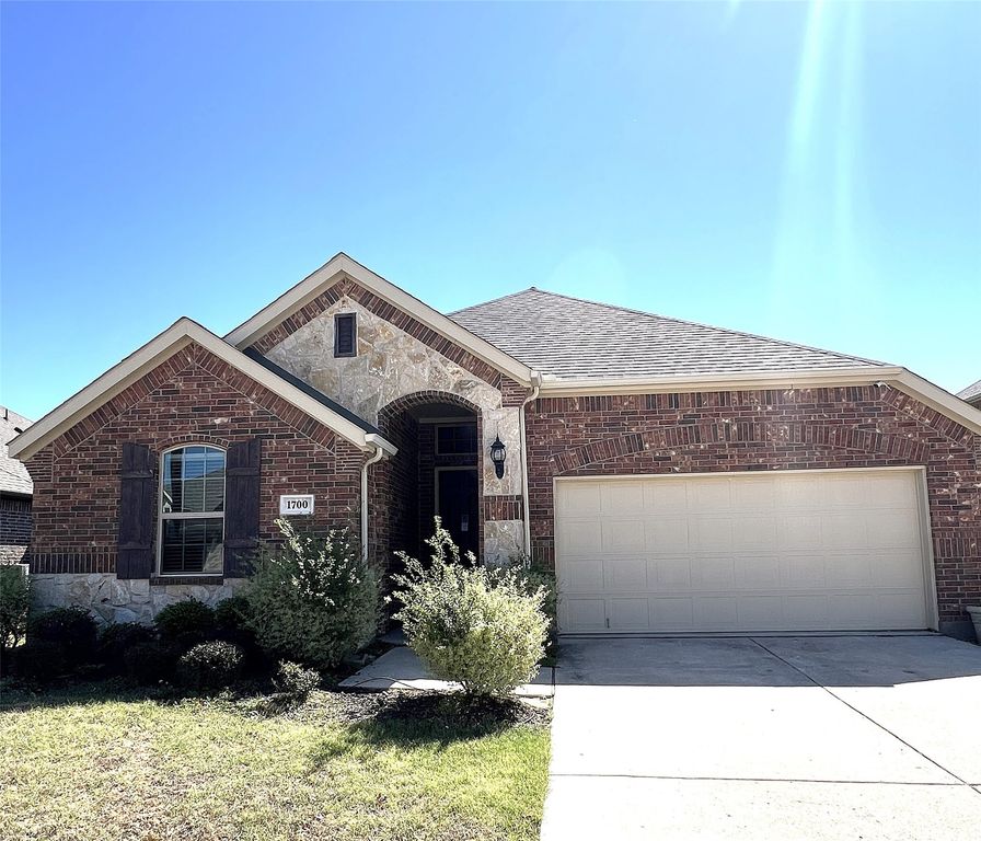 1700 Emma Pearl Lane, Little Elm, TX 75068