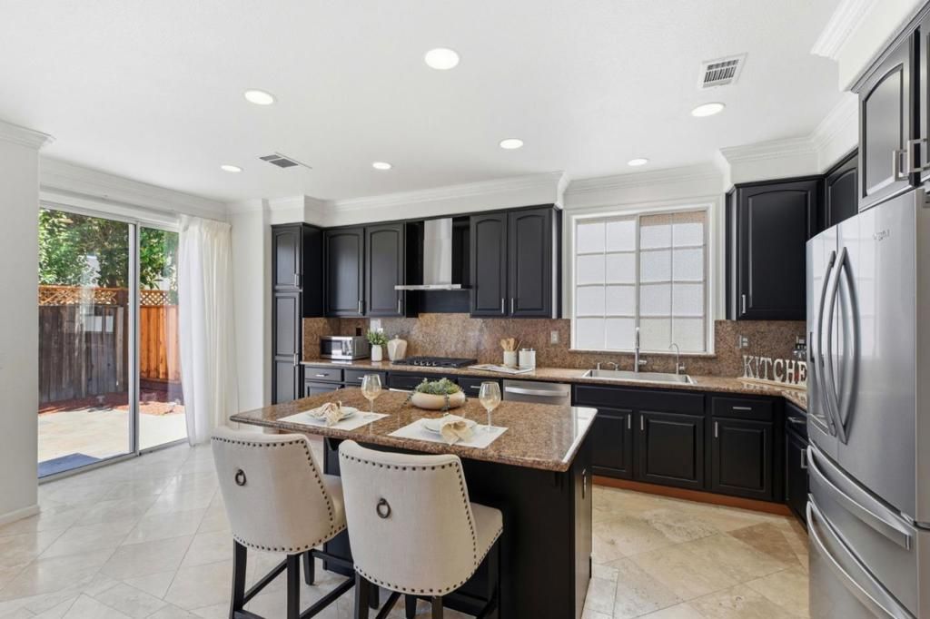 Image 11 of property listing at 5530 Cooney Place, San Jose, CA 95123
