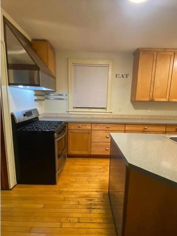 1068 Arundel Street, Saint Paul, MN 55117