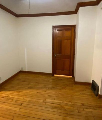 1068 Arundel Street, Saint Paul, MN 55117