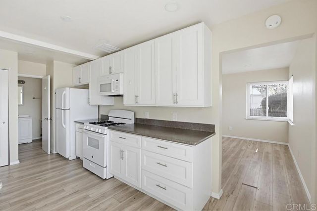 4220 24 Poplar Street, San Diego, CA 92105