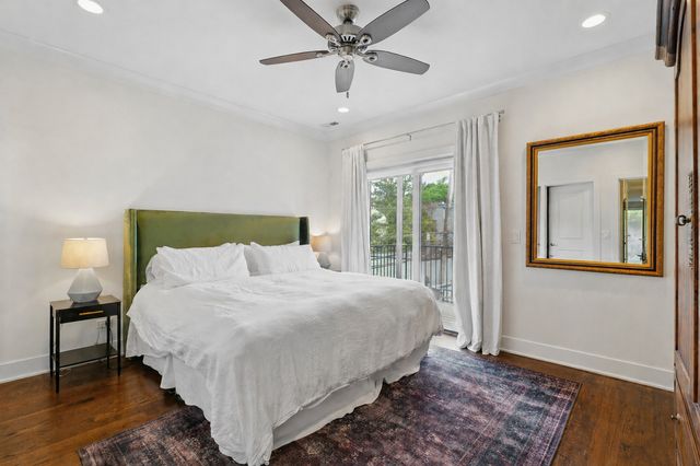 3614 N Damen Avenue 2, Chicago, IL 60618