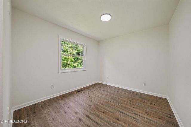 522 County Road 271, Niota, TN 37826