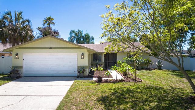 629 BAY LAKE TRAIL, Oldsmar, FL 34677