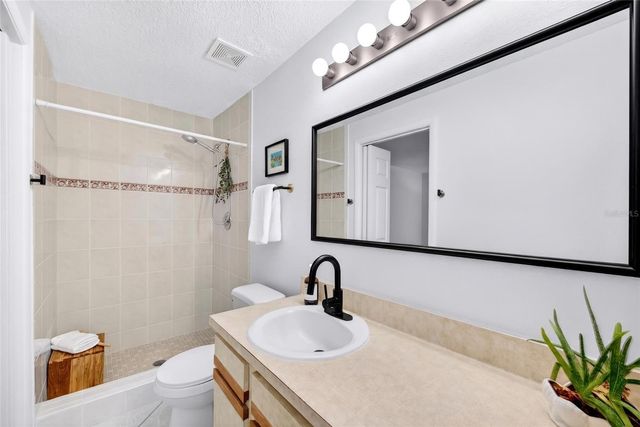 629 BAY LAKE TRAIL, Oldsmar, FL 34677