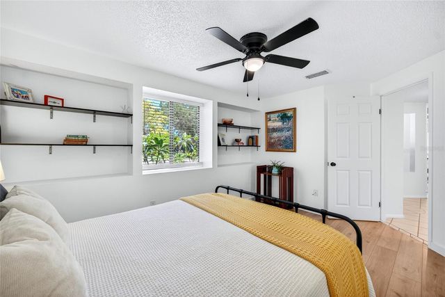629 BAY LAKE TRAIL, Oldsmar, FL 34677