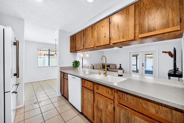 629 BAY LAKE TRAIL, Oldsmar, FL 34677