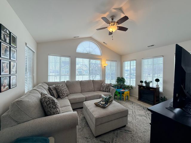 10971 Elkhart Place, Crown Point, IN 46307