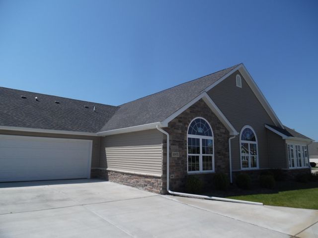 10971 Elkhart Place, Crown Point, IN 46307