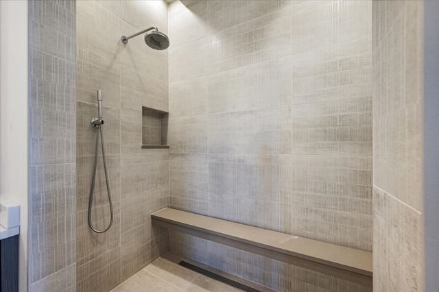 176 S Arlington Avenue, Elmhurst, IL 60126